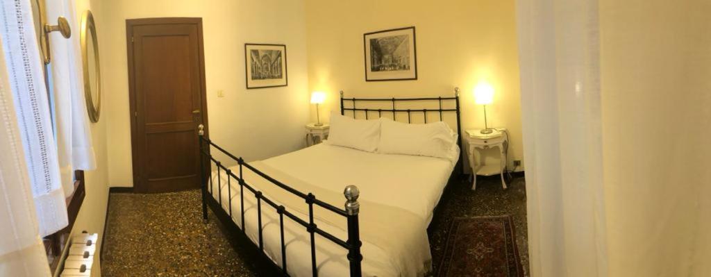 Appartamento Ruga Giuffa Venice Exterior photo