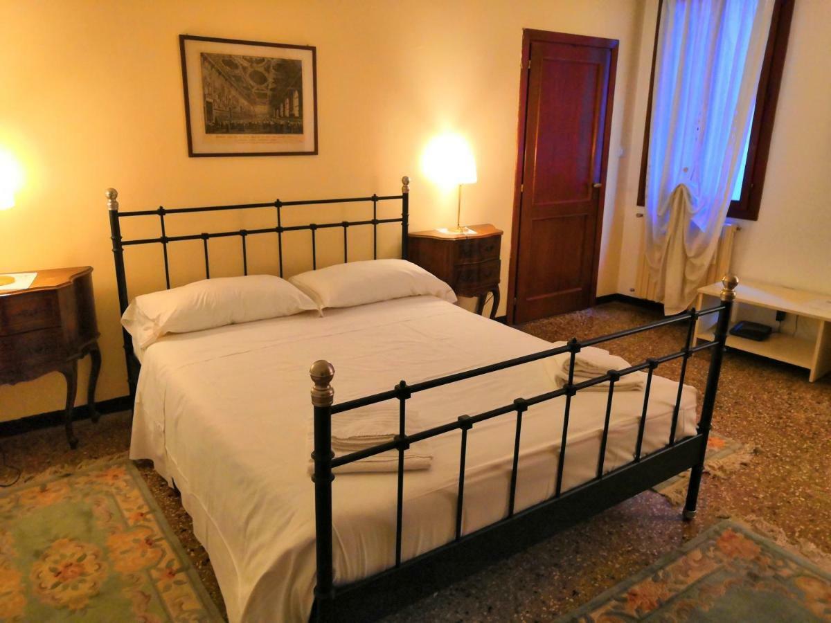 Appartamento Ruga Giuffa Venice Exterior photo